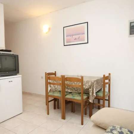 8316b Apartmán Kukljica